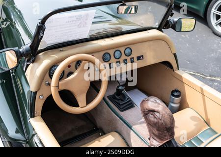 Chicago, Illinois, États-Unis - 08 septembre 2024 : voiture de sport Westfield se roadster, vue intérieure. Voiture de sport vintage. Roadster cabriolet Westfield se. Wes Banque D'Images