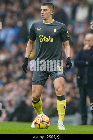 Manchester, Royaume-Uni. 26 décembre 2024. Vitalii Mykolenko d'Everton lors du match de premier League à l'Etihad Stadium, Manchester. Le crédit photo devrait se lire : Andrew Yates/Sportimage crédit : Sportimage Ltd/Alamy Live News Banque D'Images