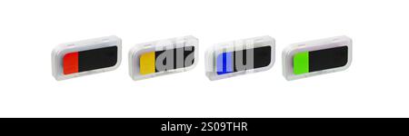 Boîtiers en plastique transparents compacts adaptés au stockage de petits objets, isolés sur fond blanc. Banque D'Images