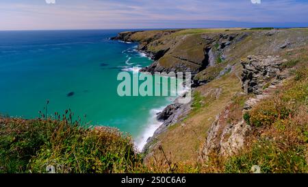 Padstow, Royaume-Uni - 18 juillet 2024 : Bedruthan Steps, Cornouailles Banque D'Images