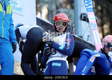 Titisee Neustadt, Allemagne. 13 décembre 2024. Markus Eisenbichler (TSV Siegsdorf) beim FIS Skisprung-Weltcup Superteam Herren in Neustadt crédit : dpa/Alamy Live News Banque D'Images