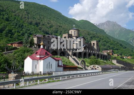 Alan ancien monastère Sainte Dormition. Upper Fiagdon. Ossétie du Nord-Alania, Russie Banque D'Images