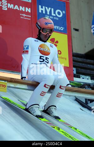 Titisee Neustadt, Allemagne. 13 décembre 2024. Beim FIS Skisprung-Weltcup Superteam Herren in Neustadt crédit : dpa/Alamy Live News Banque D'Images