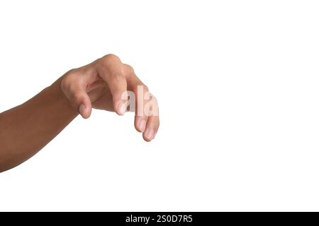 Main de mâle essayer d'atteindre quelque chose d'isolé sur fond blanc, chemin de clipsage Banque D'Images