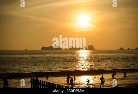 Vue sur le coucher du soleil Pacifique Banque D'Images