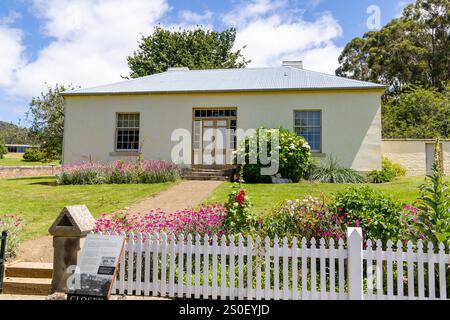 Le site historique de la prison pénitentiaire de Port Arthur et la maison connue sous le nom de Accountants House, construit pour le bureau de la charge de course Commissarat, Tasmanie, Australie Banque D'Images