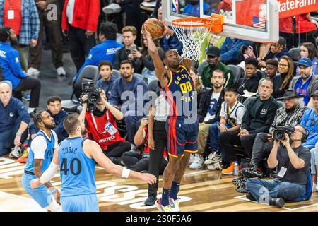 Inglewood, États-Unis. 27 décembre 2024. Jonathan Kuminga #00 des Golden State Warriors vu en action avec les Clippers de Los Angeles lors d'un match de basket-ball NBA à l'Intuit Dome. Score final Clippers 102:92 Warriors (photo par Ringo Chiu/SOPA images/SIPA USA) crédit : SIPA USA/Alamy Live News Banque D'Images