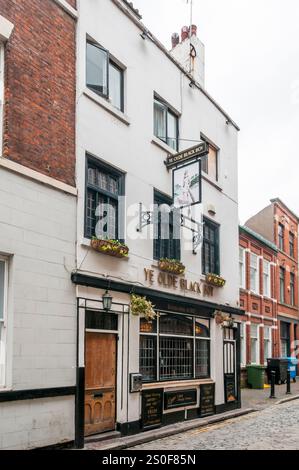 YE Olde Black Boy pub à High Street, Hull. Il se décrit comme le plus ancien pub de Hull. Banque D'Images