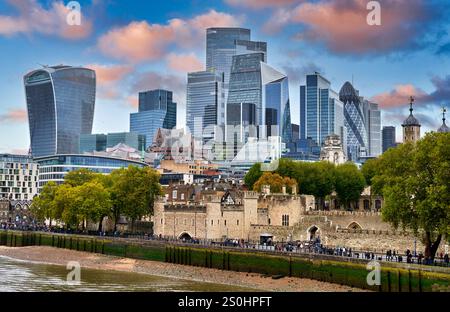 Tour de Londres, ville de Londres, bâtiments du quartier financier, Londres, Angleterre, Royaume-Uni Banque D'Images