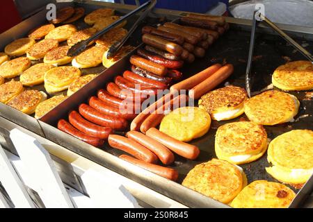 MIAMI, FLORIDE : foire de rue annuelle et festival culturel des traditions, de la nourriture et de la musique d'Amérique latine organisé à Little Havana à Miami, Floride. (Phot Banque D'Images
