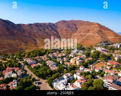 Vue panoramique aérienne de la ville d'Icmeler. Icmeler est une petite ville près de la ville de Marmaris dans la province de Mugla en Turquie. Banque D'Images