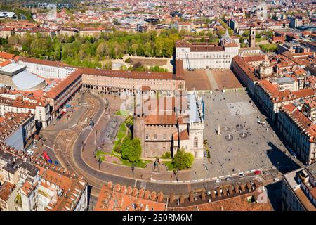 La Piazza Castello ou Place du Château vue panoramique aérienne, une place principale dans le centre-ville de Turin, région du Piémont de l'Italie Banque D'Images