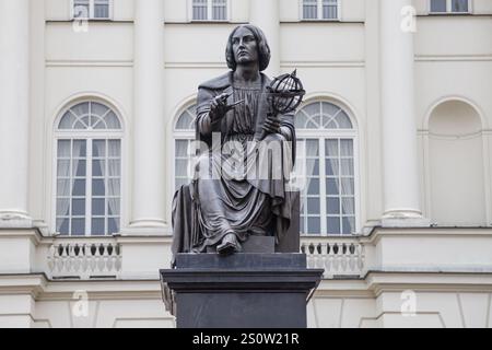 Monument Nicolaus Copernic à Varsovie, Pologne. Banque D'Images