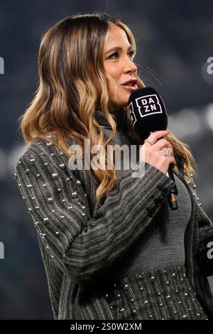 Torino, Italie. 29 décembre 2024. Diletta Leotta avant le match de football Serie A entre la Juventus et la Fiorentina au stade de la Juventus à Turin, au nord-ouest de l'Italie - 29 décembre 2024. Sport - Football FC (photo de Fabio Ferrari/LaPresse) crédit : LaPresse/Alamy Live News Banque D'Images