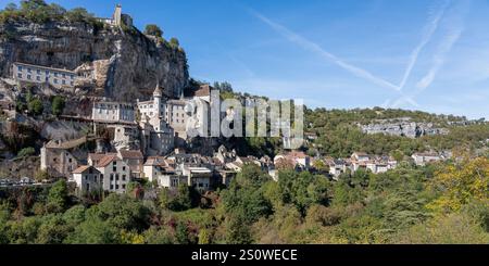 Rocamadour, un village français et château construit sur une falaise dans le département du Lot dans le sud-ouest de la France Banque D'Images