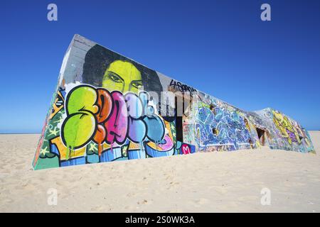 Bunker sur la plage, lege-Cap Ferret, France, graffiti, Europe Banque D'Images