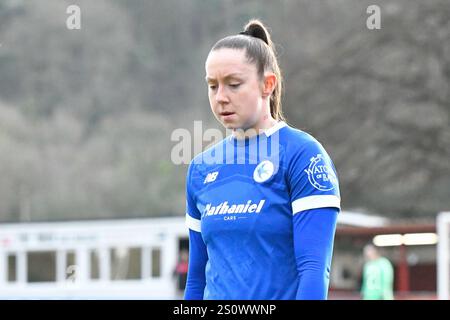 Briton Ferry, pays de Galles. 29 décembre 2024. Laura Curnock de Cardiff City Women lors du Genero Adran premier match entre Briton Ferry Llansawel Women et Cardiff City Women à Old Road à Briton Ferry, pays de Galles, Royaume-Uni le 29 décembre 2024. Crédit : Duncan Thomas/Majestic Media/Alamy Live News. Banque D'Images