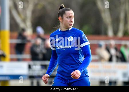 Briton Ferry, pays de Galles. 29 décembre 2024. Laura Curnock de Cardiff City Women lors du Genero Adran premier match entre Briton Ferry Llansawel Women et Cardiff City Women à Old Road à Briton Ferry, pays de Galles, Royaume-Uni le 29 décembre 2024. Crédit : Duncan Thomas/Majestic Media/Alamy Live News. Banque D'Images