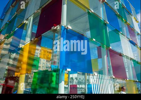 Malaga, Espagne, gros plan, façade en verre coloré, architecture moderne, centre Pompidou, Malaga, Musée d'Art, Banque D'Images