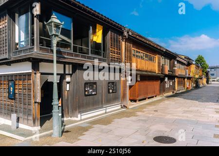 Maisons de ville dans un district traditionnel de Chaya à Kanazawa (Kanazawa/Japon) Banque D'Images