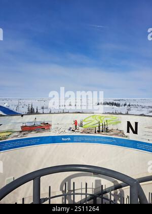 Vue depuis le dôme en plexiglas à l'intérieur du Churchill Northern Studies Centre à Churchill, Manitoba, Canada Banque D'Images
