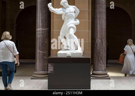 Sculpture de Frederic Leighton dans le foyer de la Galerie d'art de Nouvelle-Galles du Sud - le vieux bâtiment, Sydney, Nouvelle-Galles du Sud, Australie Banque D'Images