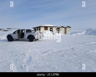 Bâtiment d'entretien à Cape Merry, à Churchill, Manitoba, Canada Banque D'Images