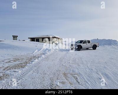 Bâtiment d'entretien à Cape Merry, à Churchill, Manitoba, Canada Banque D'Images