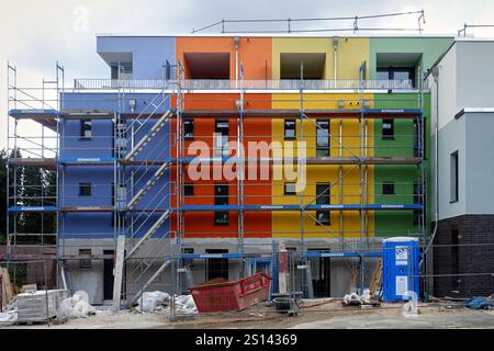Immeuble coloré en construction, Allemagne, Rhénanie du Nord-Westphalie, région de la Ruhr, Dortmund Banque D'Images