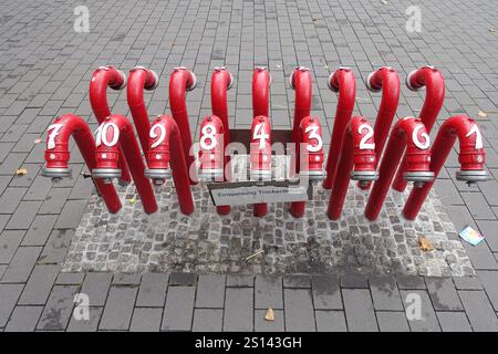 Canalisations sèches pour l'alimentation en eau d'extinction par les pompiers, Allemagne, Rhénanie du Nord-Westphalie, Bas-Rhin, Dusseldorf Banque D'Images