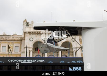 Trieste, Italie - 09 octobre 2024 : hélices Lewmar exposées lors de la 56e régate Barcolana Banque D'Images