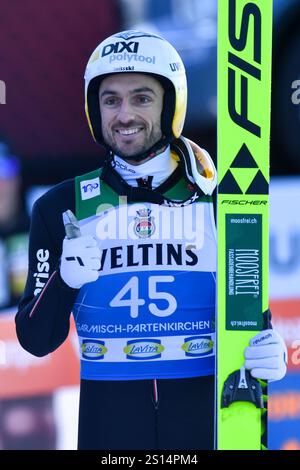 Garmisch Partenkirchen, Allemagne. 31 décembre 2024. GARMISCH-PARTENKIRCHEN, ALLEMAGNE - DÉCEMBRE 31 : Killian Peier de Suisse lors de la qualification de la Coupe du monde de saut à ski FIS quatre collines hommes Garmisch at le 31 décembre 2024 à Garmisch-Partenkirchen, Allemagne.241231 SEPA 24 114 - 20241231 PD2361 crédit : APA-PictureDesk/Alamy Live News Banque D'Images