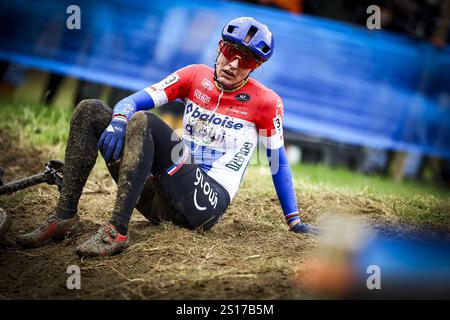 Baal, Belgique. 1er janvier 2025. La marque néerlandaise Lucinda photographiée après la course d'élite féminine de l'événement cycliste de cyclocross 'GP Sven Nys' le mercredi 01 janvier 2025 à Baal, étape 5/8 de la compétition X2O Badkamers 'Trofee Veldrijden'. BELGA PHOTO DAVID PINTENS crédit : Belga News Agency/Alamy Live News Banque D'Images