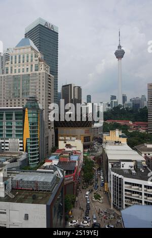 Kuala Lumpur. Malaisie. Prise le 3 mars 2024. Capitale de Kuala Lumpur prise du toit d'une mosquée indienne Banque D'Images