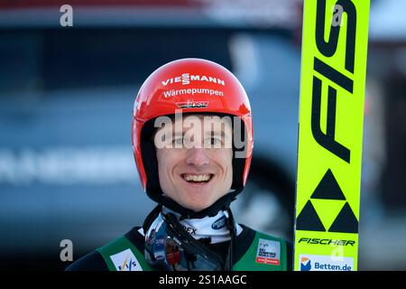 Garmisch Partenkirchen, Allemagne. 1er janvier 2025. Karl Geiger (SC Oberstdorf) beim Neujahrsskispringen 73. Vierschanzentournee Garmisch-Partenkirchen crédit : dpa/Alamy Live News Banque D'Images