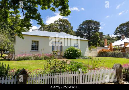 Le site historique de la prison pénitentiaire de Port Arthur et la maison connue sous le nom de Accountants House, construit pour le bureau de la charge de course Commissarat, Tasmanie, Australie Banque D'Images