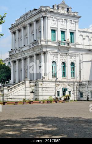 Vue partielle de la Bibliothèque nationale de l'Inde, est la plus grande bibliothèque en Inde par volume, située à Belvedere, Kolkata, Bengale occidental, Inde Banque D'Images
