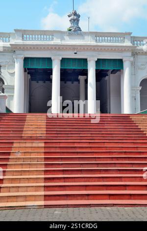 Vue partielle de la Bibliothèque nationale de l'Inde, est la plus grande bibliothèque en Inde par volume, située à Belvedere, Kolkata, Bengale occidental, Inde Banque D'Images