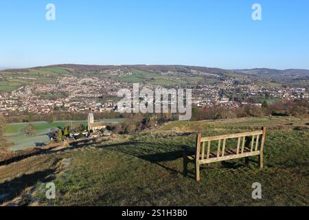 Vue de Selsley Common vers l'église Selsley et Randwick Banque D'Images
