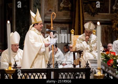 Rome, Italie. 04 janvier 2025. Mons. Renato Tarantelli Baccari vu lors de son ordination épiscopale à la basilique Jean-Latran. Crédit : SOPA images Limited/Alamy Live News Banque D'Images