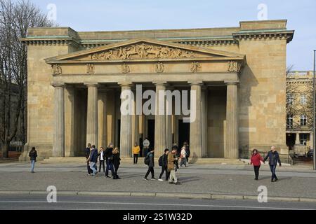 Classiciste Neue Wache, aujourd'hui le Mémorial central de la République fédérale d'Allemagne aux victimes de la guerre et de la tyrannie, Unter den Linden, Mitte distri Banque D'Images