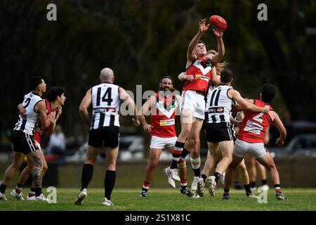 EUROA, AUSTRALIE 11 mai 2024. Australian Rules Football League, Goulburn Valley Football League round 6 Euroa Magpies vs Benalla Saints en Euroa Banque D'Images