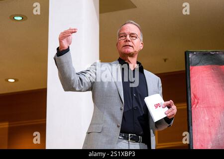 Berlin Praesentation der SPD Wahlkampagne für die Bundestagswahl 2025. Matthias Miersch Generalsekretaer, SPD spricht BEI der Praesentation der Wahlkampagne zur Bundestagswahl 2025 à Berlin, 05.01.2025. Copyright : xEibner-Pressefoto/FlorianxWiegandx EP FWD Banque D'Images