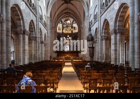Basel Minster (allemand : Basler Munster) intérieur de l'église de la cathédrale à Bâle, Suisse. Banque D'Images