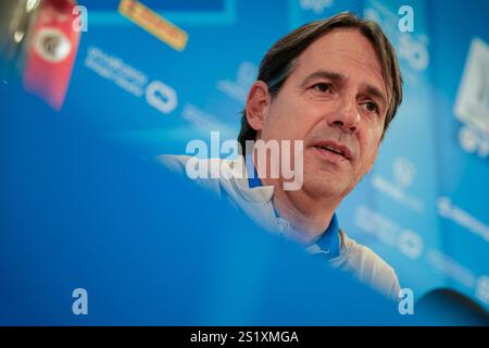 Riyad, Arabie Saoudite. 05 janvier 2025. Simone Inzaghi, entraîneur italien de l'Inter Milan, s'exprime lors d'une conférence de presse à Al Awwal Park à la veille de leur match de finale de Super Coupe d'Italie contre l'AC Milan. Crédit : SOPA images Limited/Alamy Live News Banque D'Images