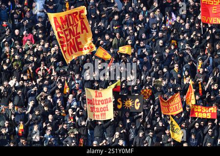 Lecce, Italie. 05 janvier 2025. Fans et supporters DES US Lecce lors du match de football Serie A Enilive entre les US Lecce et Gênes FCF au stade via del Mare à Lecce, en Italie, dimanche 05 janvier 2025. (Crédit image : &#xa9 ; Giovanni Evangelista/LaPresse) crédit : LaPresse/Alamy Live News Banque D'Images