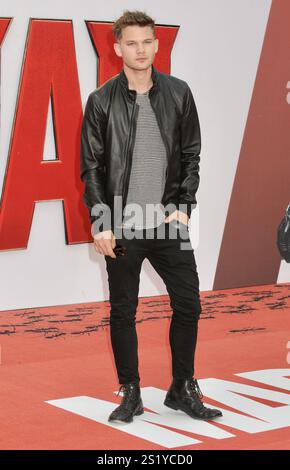 Jeremy Irvine, Marvel's 'Ant-Man' - première européenne, Odeon Leicester Square, Londres. 08.07.15 Banque D'Images