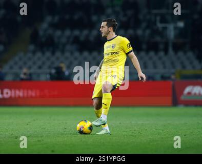 Turin, Italie. 05 janvier 2025. Emanuele Valeri de Parme Calcio 1913 lors de la saison italienne Serie A 2024/25, match de football entre Torino FC et Parme Calico 1913 le 05 janvier 2025 au Stadio Olimpico ''Grande Torino'', Turin, Italie. Crédit : Nderim Kaceli/Alamy Live News Banque D'Images