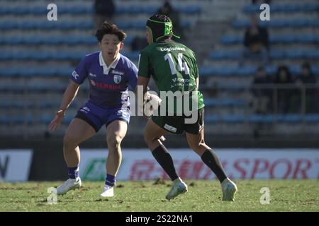 Kurt-Lee Arendse de DynaBoars lors du match de rugby à XIII 2024-25 entre Mitsubishi Heavy Industries Sagamihara Dynaboars et Shizuoka BlueRevs au Prince Chichibu Memorial Stadium à Tokyo, Japon, le 4 janvier 2025. Crédit : FAR EAST PRESS/AFLO/Alamy Live News Banque D'Images