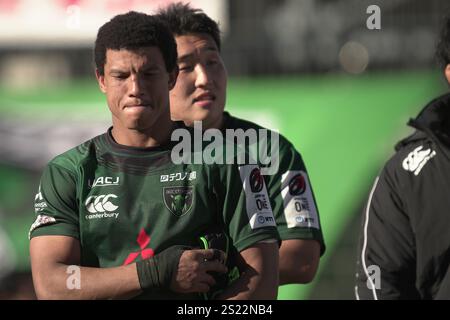 Kurt-Lee Arendse de DynaBoars lors du match de rugby à XIII 2024-25 entre Mitsubishi Heavy Industries Sagamihara Dynaboars et Shizuoka BlueRevs au Prince Chichibu Memorial Stadium à Tokyo, Japon, le 4 janvier 2025. Crédit : FAR EAST PRESS/AFLO/Alamy Live News Banque D'Images